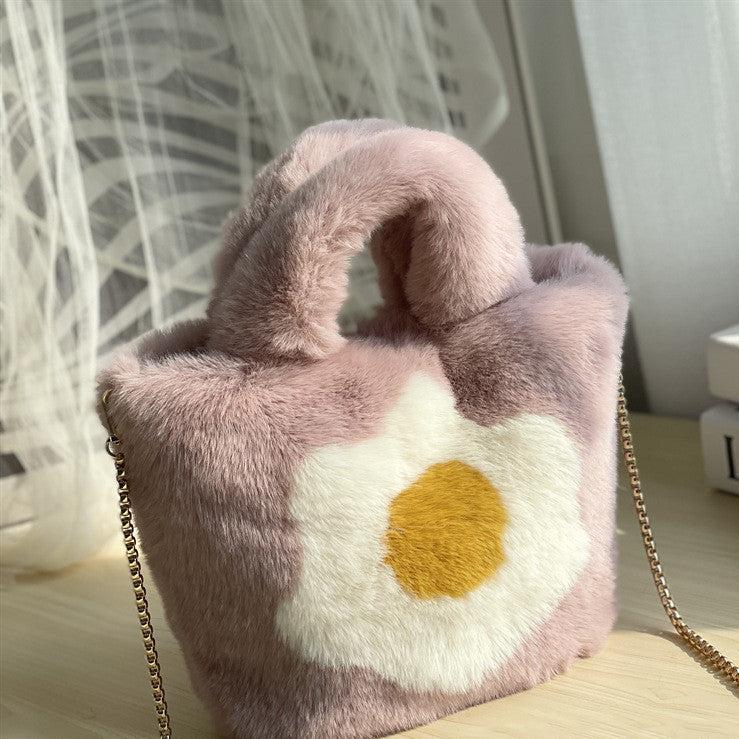 チェーン付ファーエッグバッグ
